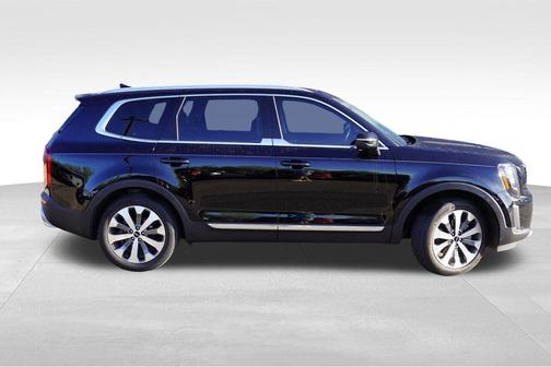 Ebony Black 2022 Kia Telluride EX
