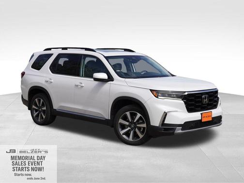 Platinum White Pearl 2023 Honda Pilot Touring