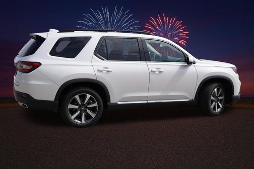 Platinum White Pearl 2023 Honda Pilot Touring