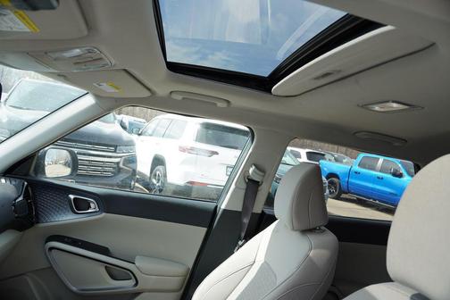 Gravity Gray 2023 Kia Soul EX