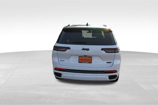 Bright White Clearcoat 2024 Jeep Grand Cherokee L Summit