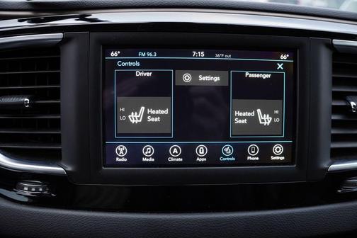 2018 Chrysler Pacifica Touring-L