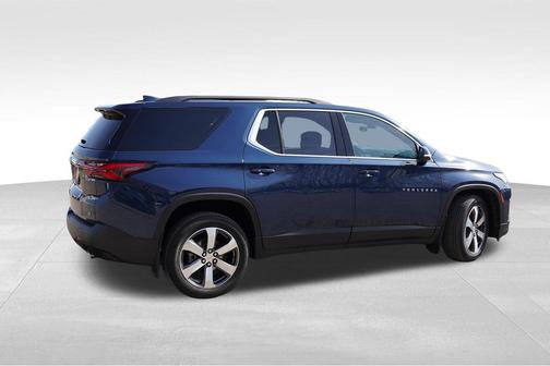 Northsky Blue Metallic 2023 Chevrolet Traverse LT Leather