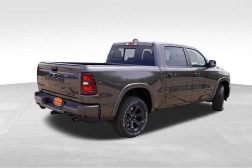Granite Crystal Clearcoat Metallic 2026 RAM 1500 Big Horn