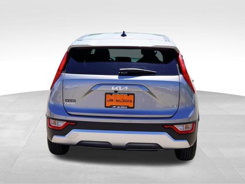 Steel Gray 2023 Kia Niro LX