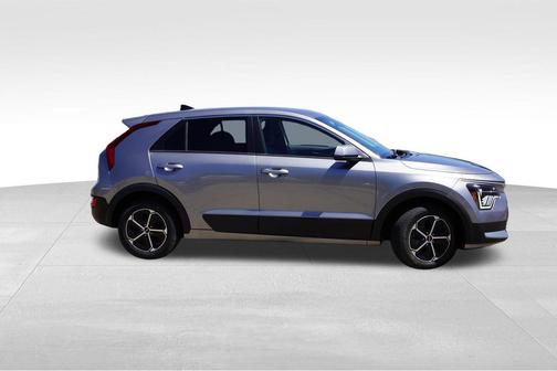 Steel Gray 2023 Kia Niro LX