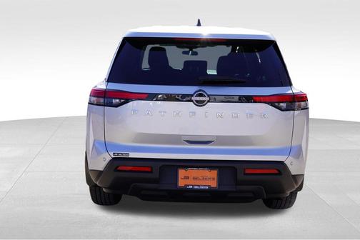 2024 Nissan Pathfinder S