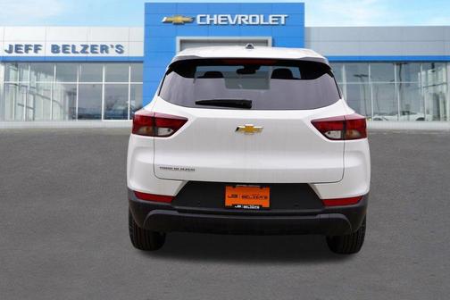 Summit White 2026 Chevrolet Trailblazer LS