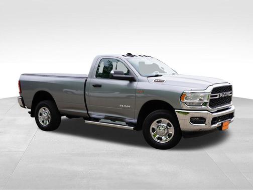 Billet Silver Metallic Clearcoat 2020 RAM 2500 Tradesman