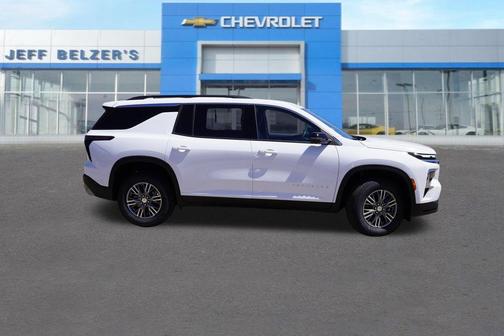 Summit White 2026 Chevrolet Traverse LT