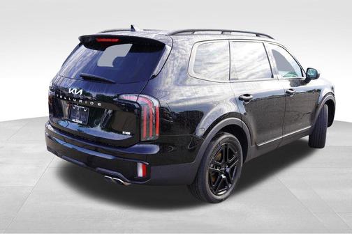Ebony Black 2024 Kia Telluride EX X-Line