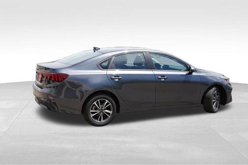 Gravity Gray 2024 Kia Forte LXS