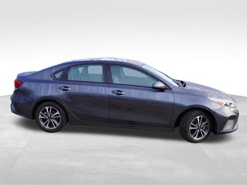 Gravity Gray 2024 Kia Forte LXS