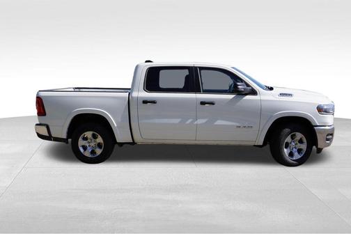 Bright White Clearcoat 2026 RAM 1500 Big Horn