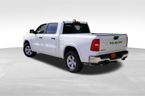 Bright White Clearcoat 2026 RAM 1500 Big Horn