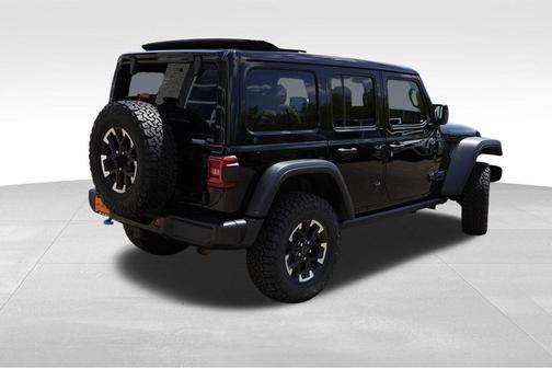Black Clearcoat 2024 Jeep Wrangler 4xe Rubicon