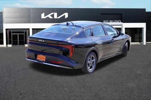 Aurora Black 2026 Kia K4 LXS