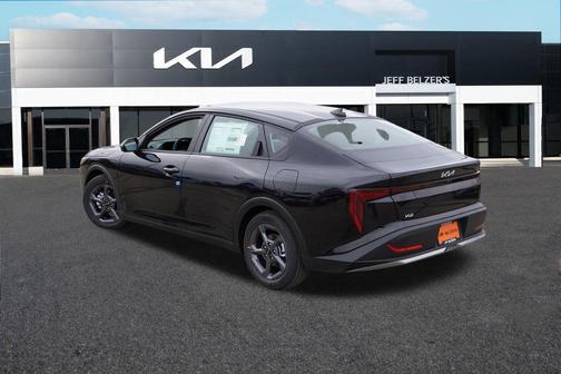 Aurora Black Pearl 2026 Kia K4 LXS