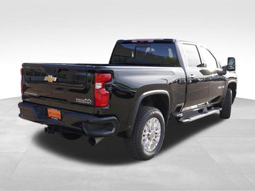 Black 2022 Chevrolet Silverado 3500 High Country