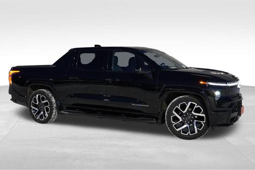 2024 Chevrolet Silverado EV RST