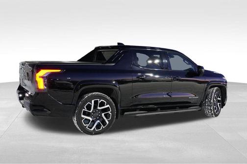 2024 Chevrolet Silverado EV RST