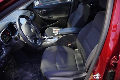 2017 Chevrolet Malibu 1LT