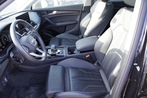 2024 Audi Q5 45 S line quattro Premium
