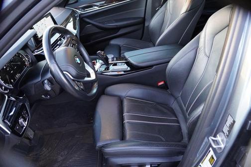 Bluestone Metallic 2018 BMW 530 i xDrive