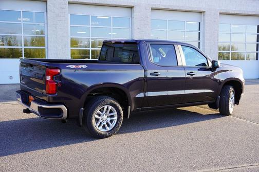 Dark Ash Metallic 2023 Chevrolet Silverado 1500 LT
