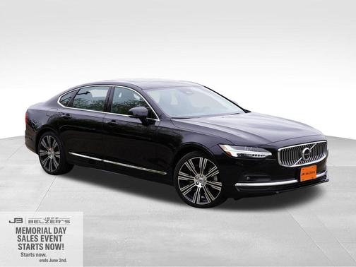 Onyx Black Metallic 2023 Volvo S90 B6 Plus