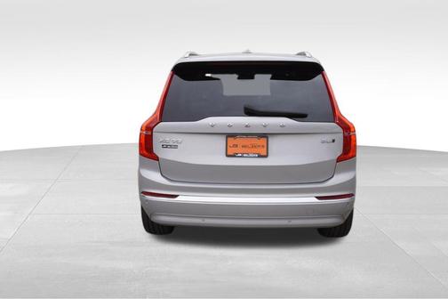 2024 Volvo XC90 B6 Plus Bright Theme 7-Seater