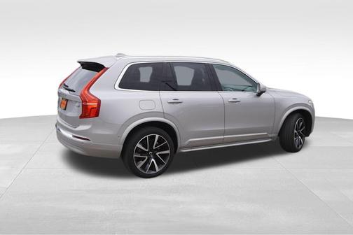 2024 Volvo XC90 B6 Plus Bright Theme 7-Seater