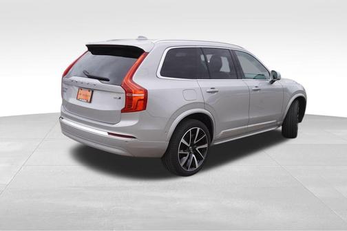 2024 Volvo XC90 B6 Plus Bright Theme 7-Seater