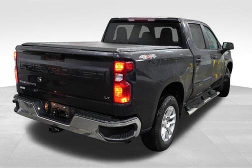 Dark Ash Metallic 2022 Chevrolet Silverado 1500 LT