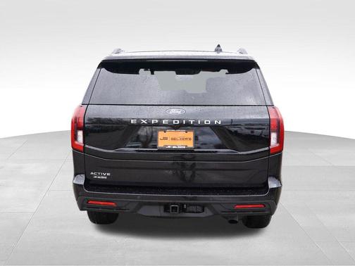 Agate Black Metallic 2025 Ford Expedition Active