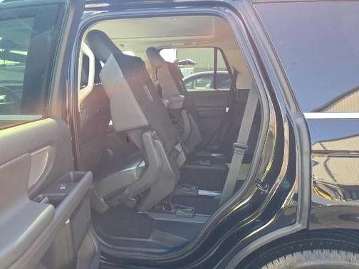 Agate Black Metallic 2025 Ford Expedition Active