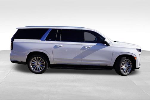 2022 Cadillac Escalade ESV Premium Luxury