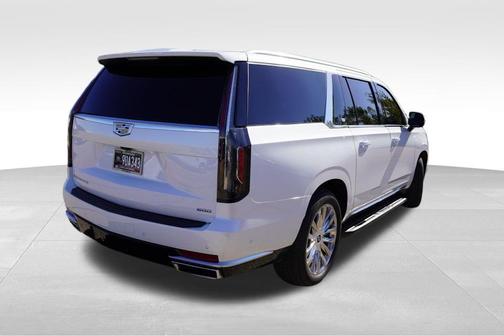 2022 Cadillac Escalade ESV Premium Luxury
