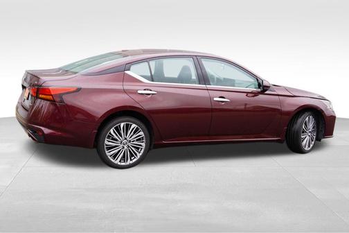 2024 Nissan Altima 2.5 SL