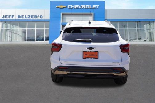 Summit White 2026 Chevrolet Trax ACTIV