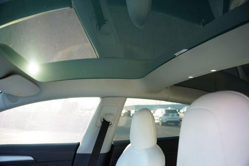 Black 2023 Tesla Model 3 Performance