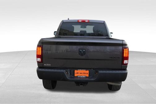 Granite Crystal Clearcoat Metallic 2022 RAM 1500 Classic SLT