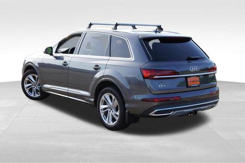 Samurai Gray Metallic 2023 Audi Q7 55 Prestige