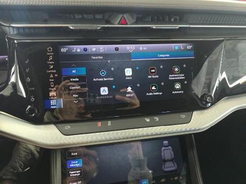 2024 Jeep Wagoneer S Launch Edition