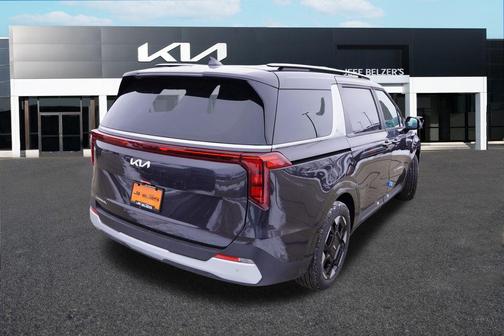 Metal 2026 Kia Carnival EX