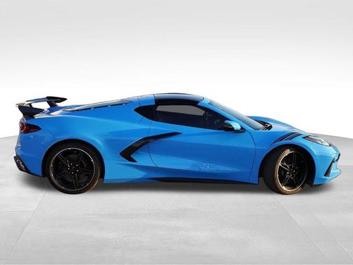 Rapid Blue 2022 Chevrolet Corvette Stingray w/1LT