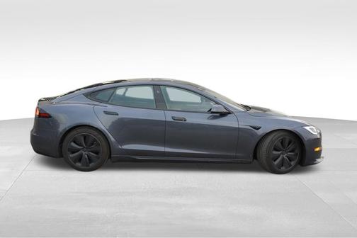 2022 Tesla Model S Base