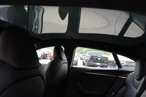 2022 Tesla Model S Base