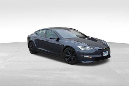 2022 Tesla Model S Base