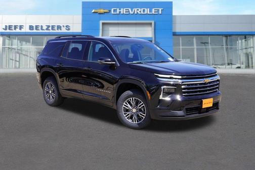 Mosaic Black Metallic 2026 Chevrolet Traverse LT